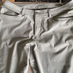 LuluLemon Mens pants 38 x 30